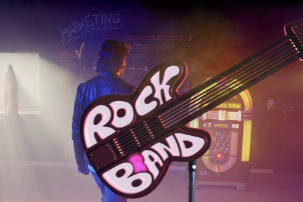 Nils Glagau, Inhaber und Geschäftsführer von Orthomol, ist der Kopf hinter der Rock B(r)and GmbH