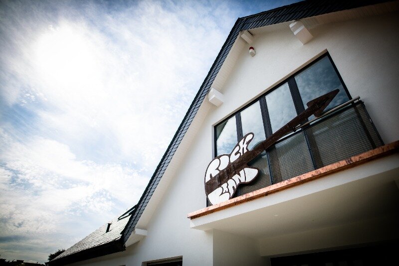 Haus am See von Nils Glagau, Kopf der Rock B(r)and GmbH