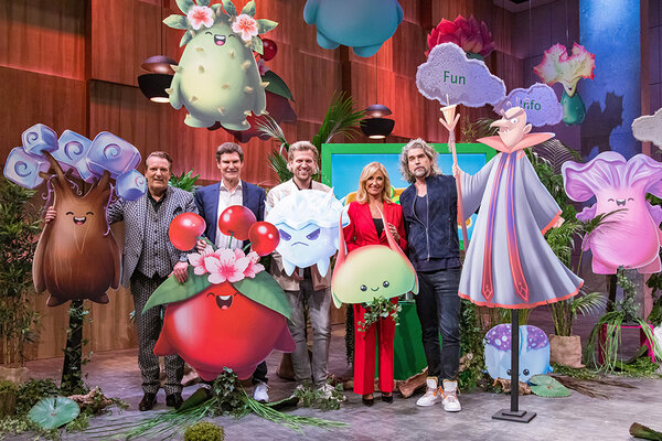 Carsten Maschmeyer, Dagmar Wöhrl, Ralf Dümmel, Tillman Schulz und Nils Glagau sicherten sich in der TV-Show &quot;Die Höhle der Löwen&quot; (DHDL) mit einem gemeinsamen Investment von insgesamt 600.000 Euro 25 Prozent der Anteile an dem Unternehmen Zeedz.